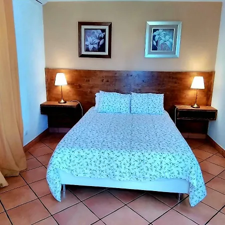 Edu Villa *